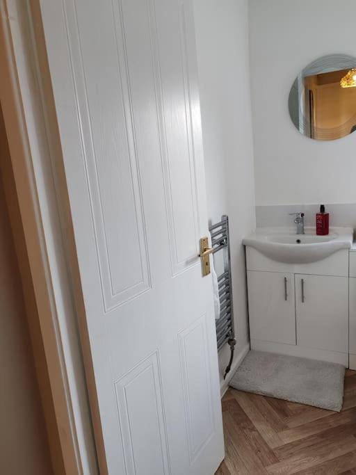 Modern Living In Hull Βίλα Kingston upon Hull Εξωτερικό φωτογραφία